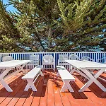Bay Breeze Inn 